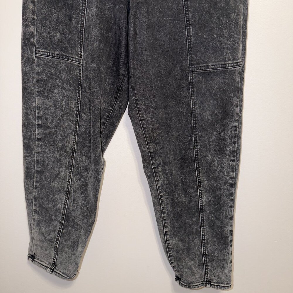 Frayed Vintage Wash Black Barrel Jeans High Waisted Straight Leg Women’s 30 - Picture 5 of 7